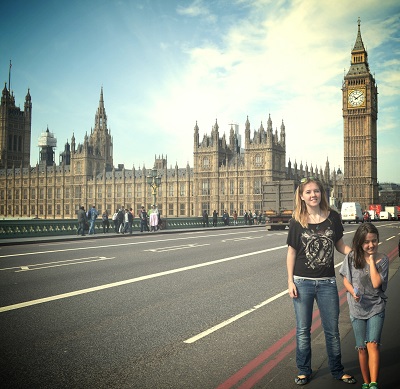 kids in front of parliment london