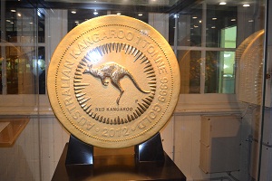 world's largest gold coin