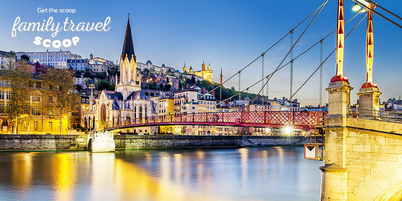 lyon by night