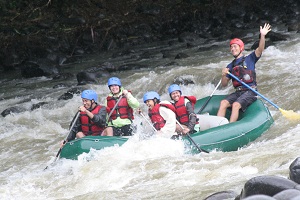 white water rafting in costa rica