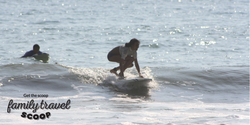 Learning to surf in Manual Antonio