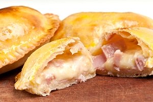 ham and cheese empanada