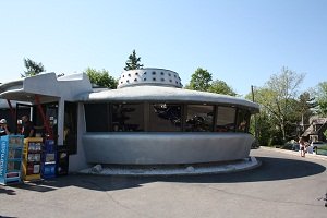 flying saucer restaurant in Niagara Fall