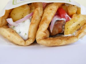 greek souvlak